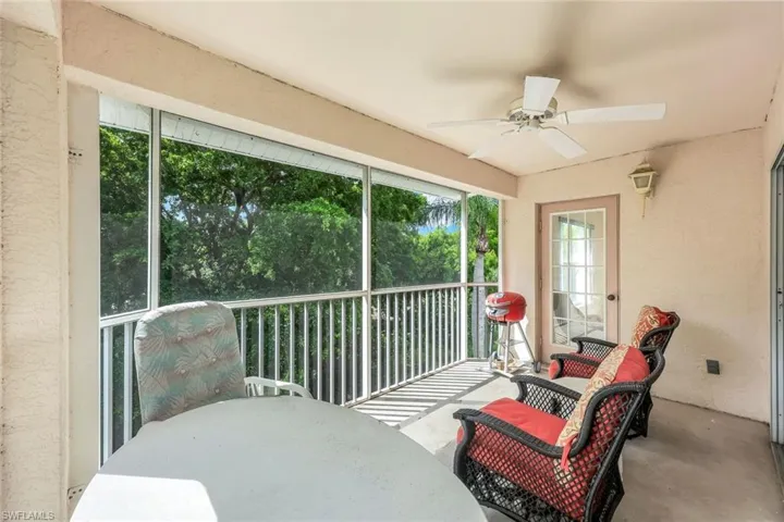 1036  Mainsail  DR, Naples, FL 34114