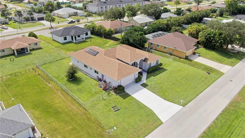30 Sw 15th Ter, Cape Coral, Florida 33991