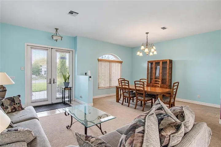 30 Sw 15th Ter, Cape Coral, Florida 33991