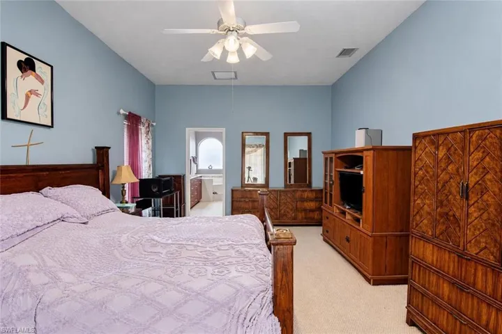 30 Sw 15th Ter, Cape Coral, Florida 33991