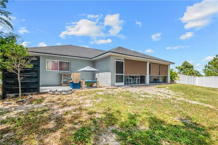 2011 Ne 35th St, Cape Coral, Florida 33909