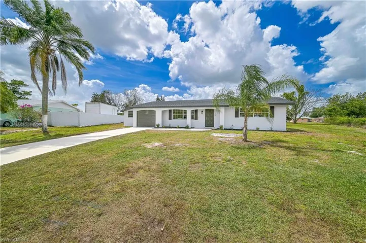 1400 Alwynne Dr, Lehigh Acres Fl 33936
