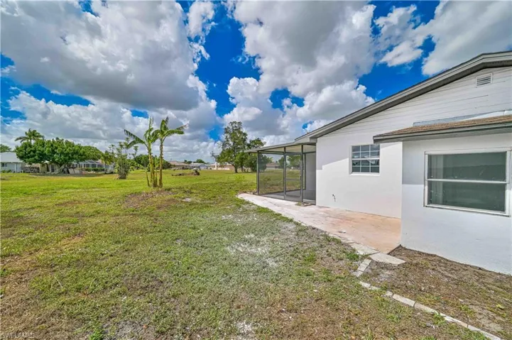 1400 Alwynne Dr, Lehigh Acres Fl 33936