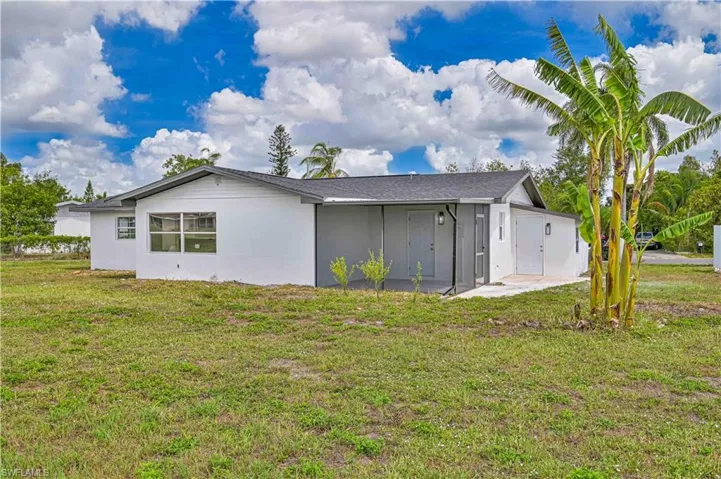 1400 Alwynne Dr, Lehigh Acres Fl 33936