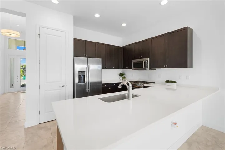 12445 Dahlia Ct, Naples, Florida 34120