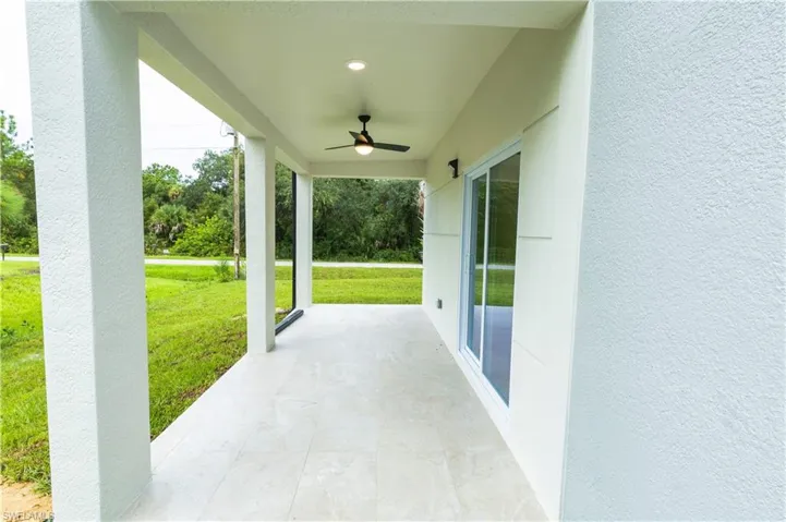 View of patio / terrace with ceiling fan