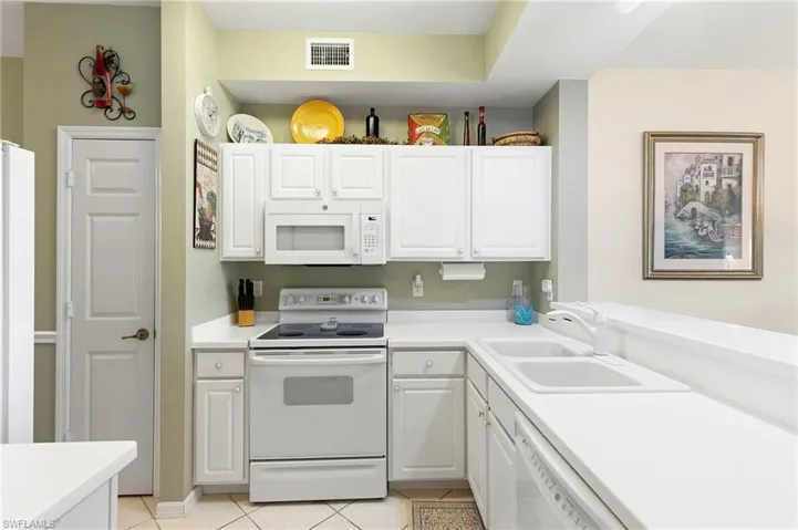 3935 Loblolly Bay Dr 303, Naples, Florida 34114
