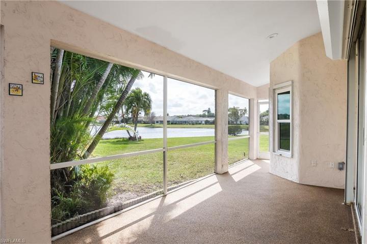 22699  Fountain Lakes  BLVD, Estero, FL 33928