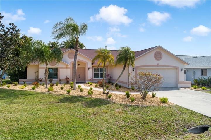 22699  Fountain Lakes  BLVD, Estero, FL 33928