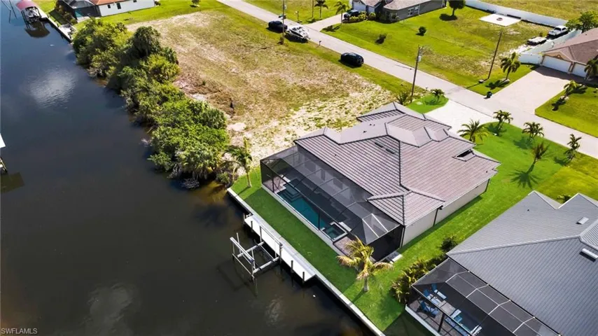 1216 NW 32nd  PL, Cape Coral, FL 33993