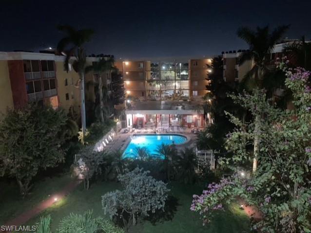 Evening courtyard pic