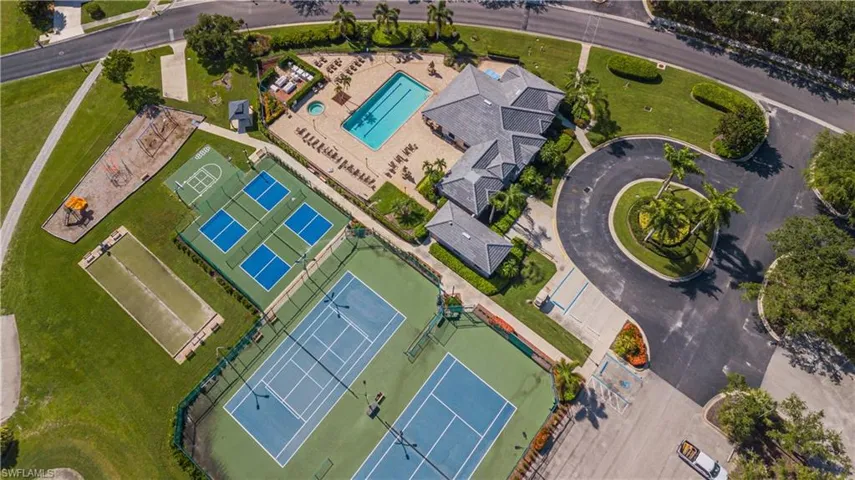 Bird's eye view of Geothermal Heated Swimming Pool and Spa