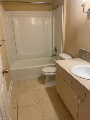 2702 Robin Ave S, Lehigh Acres, Florida 33973