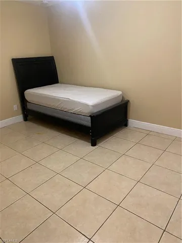 2702 Robin Ave S, Lehigh Acres, Florida 33973