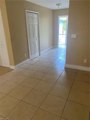 2702 Robin Ave S, Lehigh Acres, Florida 33973