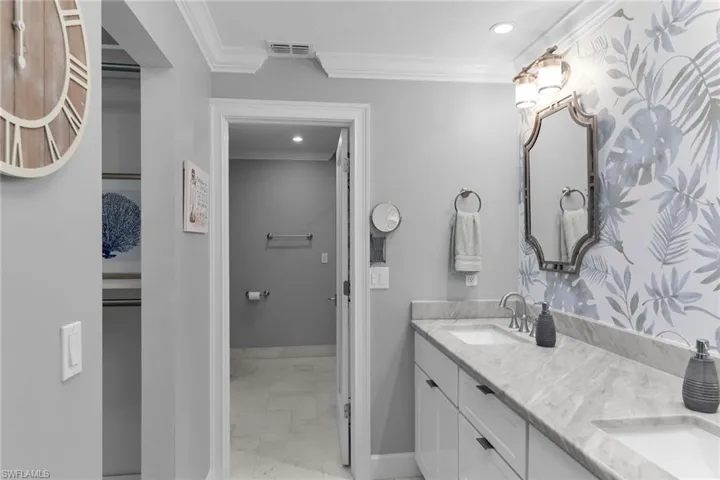 1020 Swallow Ave 302, Marco Island, Florida 34145