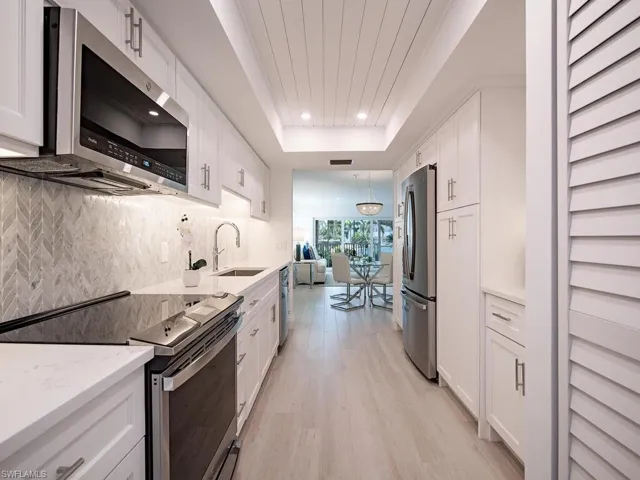 Gorgeous renovated Kitchen