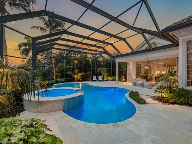 Screened Pool & Spa