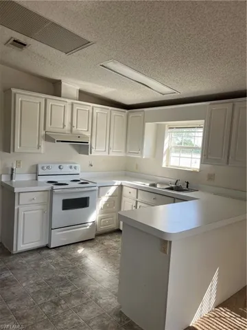 901  Thatcher  BLVD, Moore Haven, FL 33471
