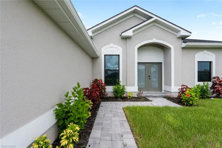2005 Nw 18th St, Cape Coral, Florida 33993
