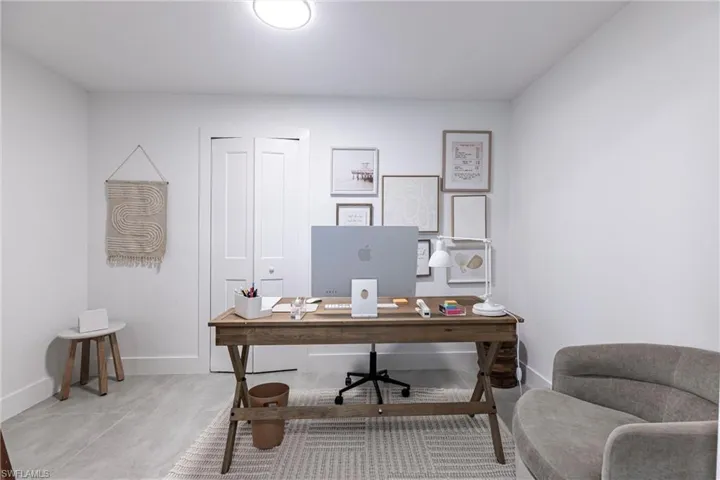 Office with baseboards