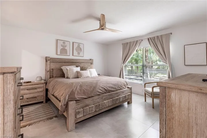 Bedroom with ceiling fan