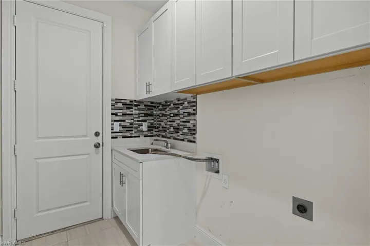 Laundry with Sink