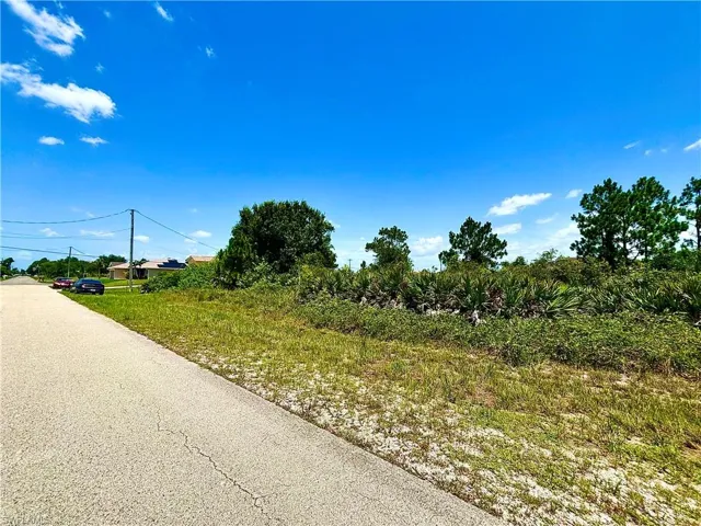 2516 12th St Sw, Lehigh Acres, Florida 33976