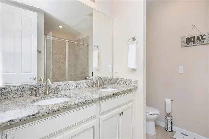 14915  Edgewater  CIR, Naples, FL 34114
