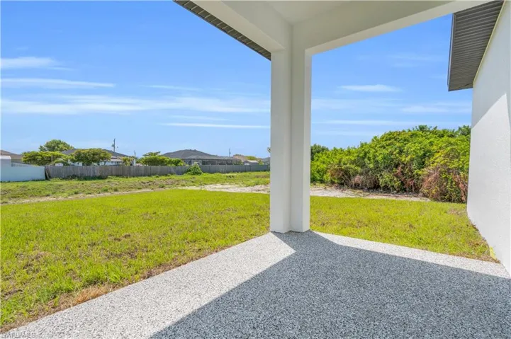 1032 Cavanagh Ave, Lehigh Acres, Florida 33971