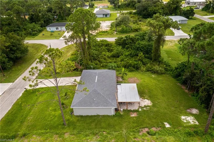 Birds eye view of property