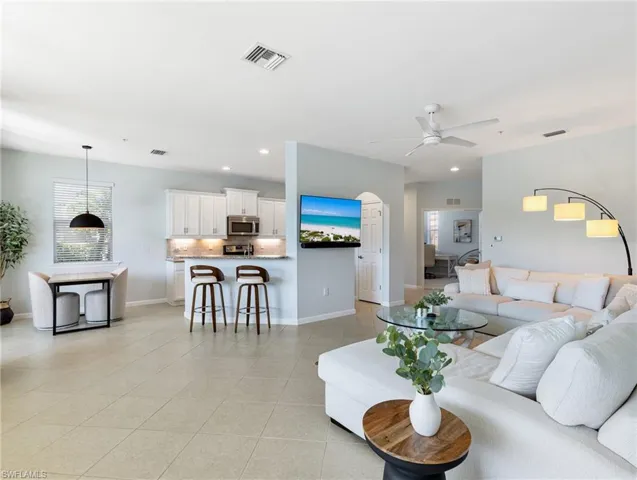 10260  Glastonbury  CIR, Fort Myers, FL 33913