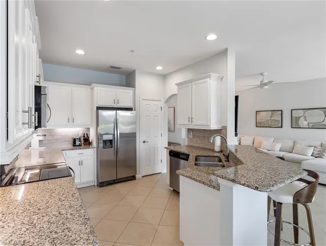 10260  Glastonbury  CIR, Fort Myers, FL 33913