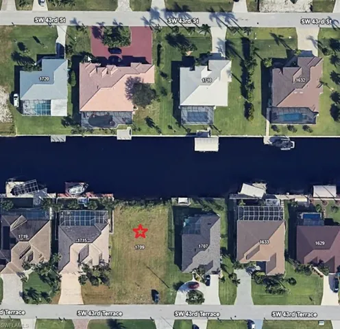Aerial overview of property's location