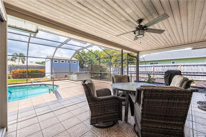 805 Sw 52nd St, Cape Coral, Florida 33914