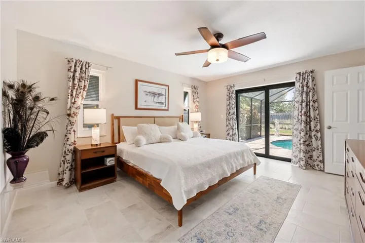 805 Sw 52nd St, Cape Coral, Florida 33914