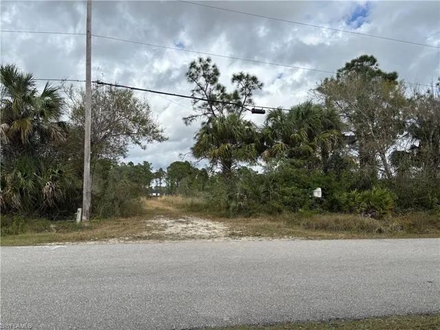 3265  68th NE AVE, Naples, FL 34120