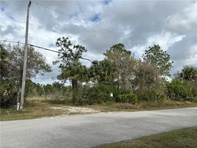 3265  68th NE AVE, Naples, FL 34120