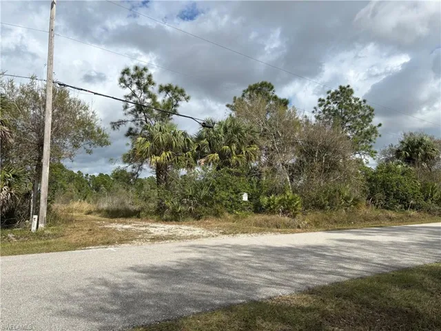 3265  68th NE AVE, Naples, FL 34120
