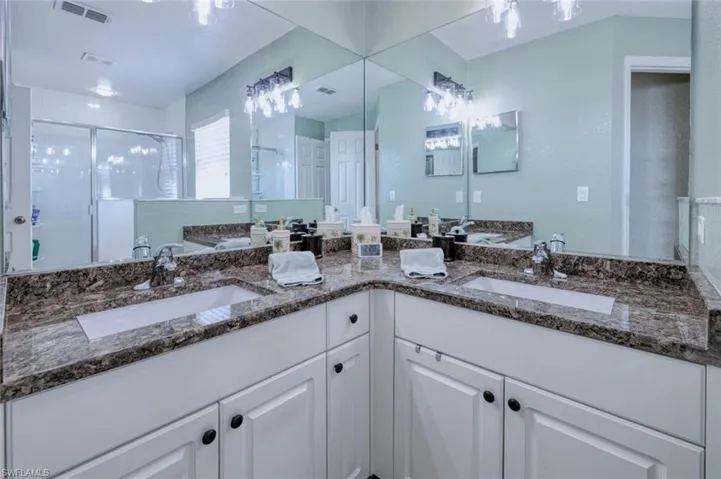 2907 NW 11th  ST, Cape Coral, FL 33993