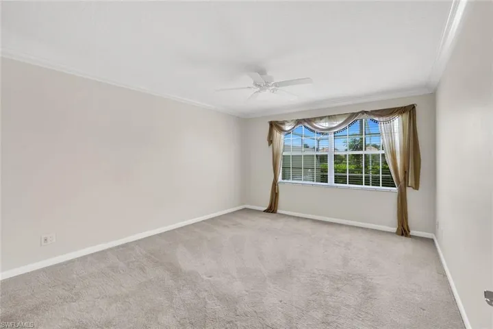 3142  Andorra  CT, Naples, FL 34109