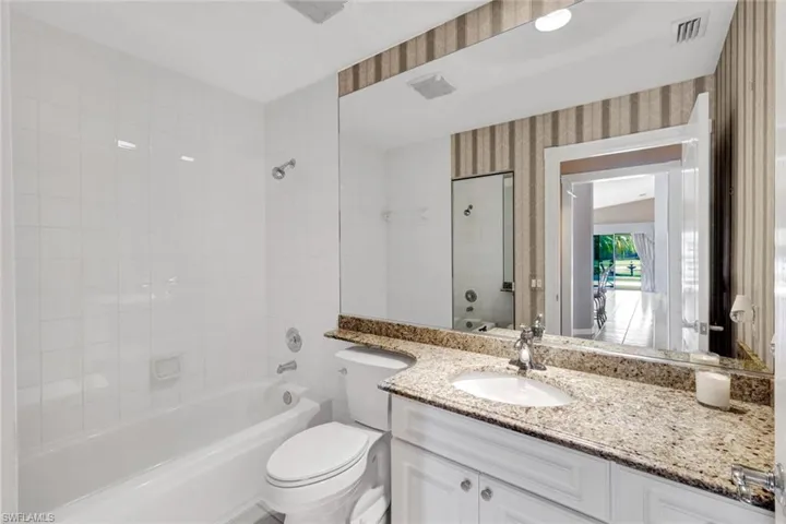 3142  Andorra  CT, Naples, FL 34109