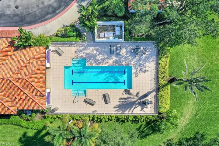 3142  Andorra  CT, Naples, FL 34109