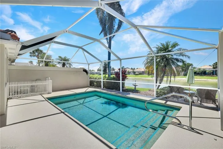 3142  Andorra  CT, Naples, FL 34109