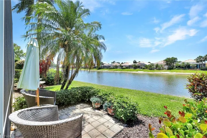 3142  Andorra  CT, Naples, FL 34109