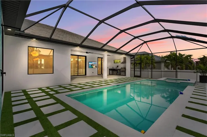 Offering THE LIFESTYLE OF YOUR DREAMS!