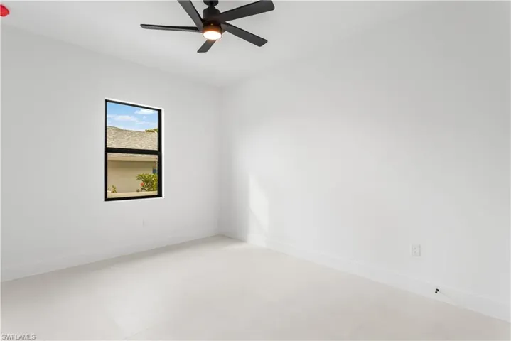 It also offers flexibility for future use as a home office, hobby room, or additional living area.