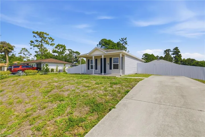 3824 17th St W, Lehigh Acres, Florida 33971