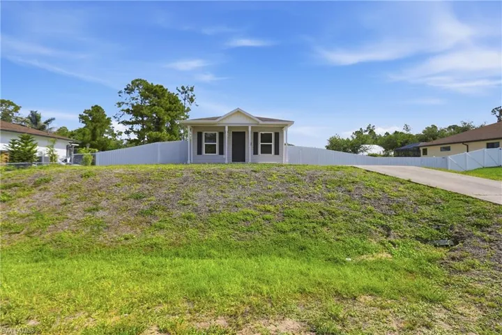 3824 17th St W, Lehigh Acres, Florida 33971