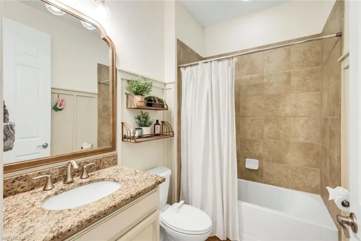 16357  Aberdeen  WAY, Naples, FL 34110